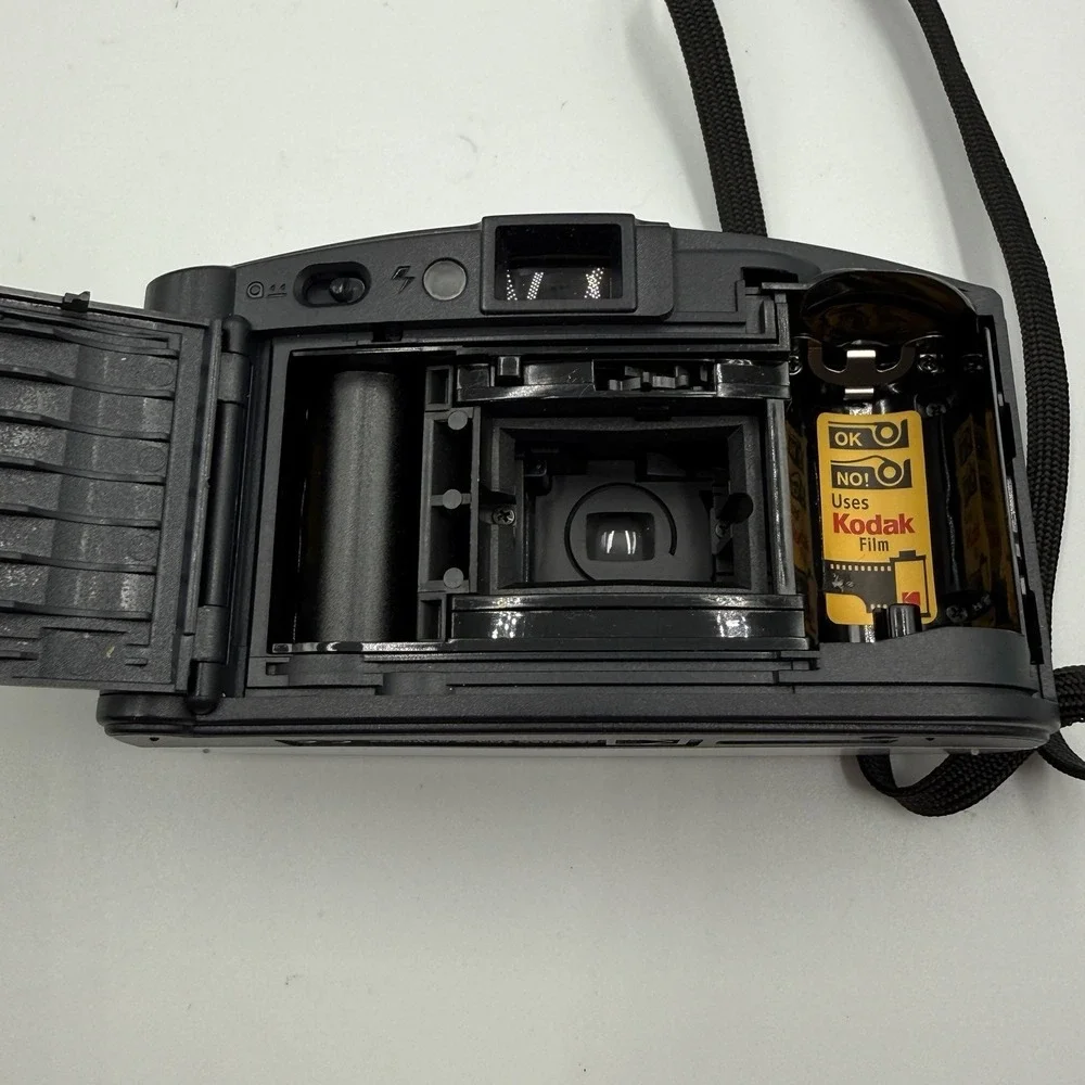 Kodak KB32 Aspherical Point & Shoot Film Camera 35mm Untested